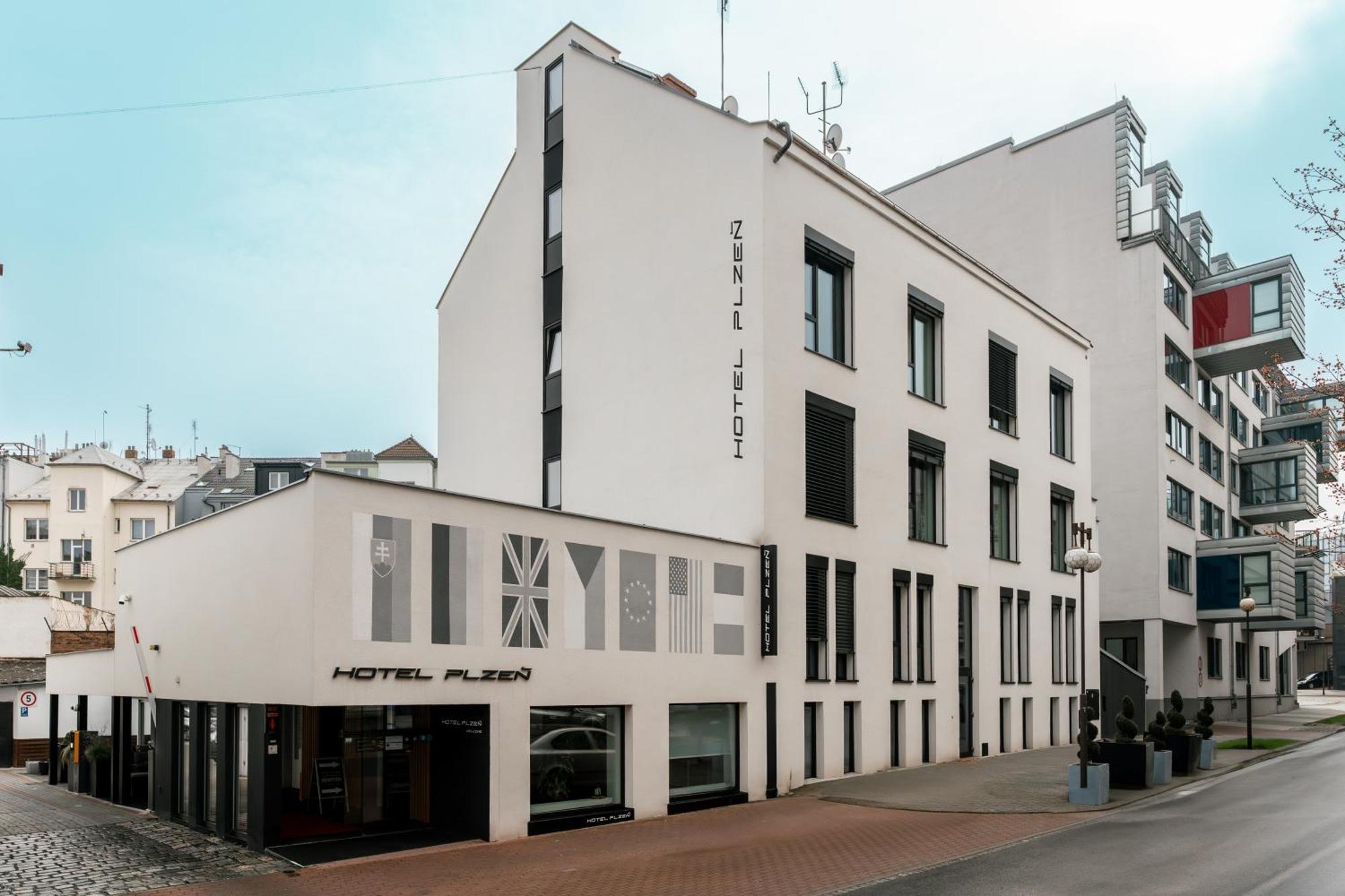Hotel Plzen Exterior photo