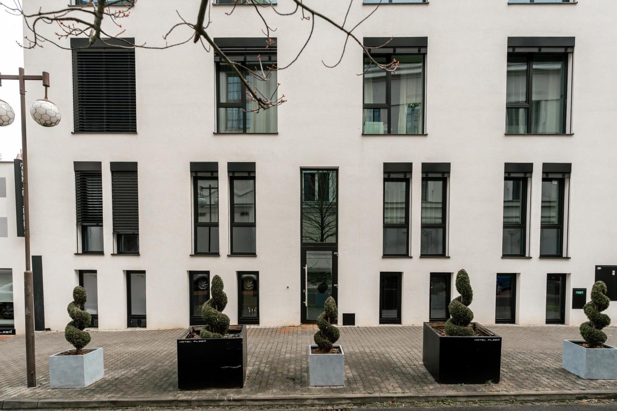 Hotel Plzen Exterior photo