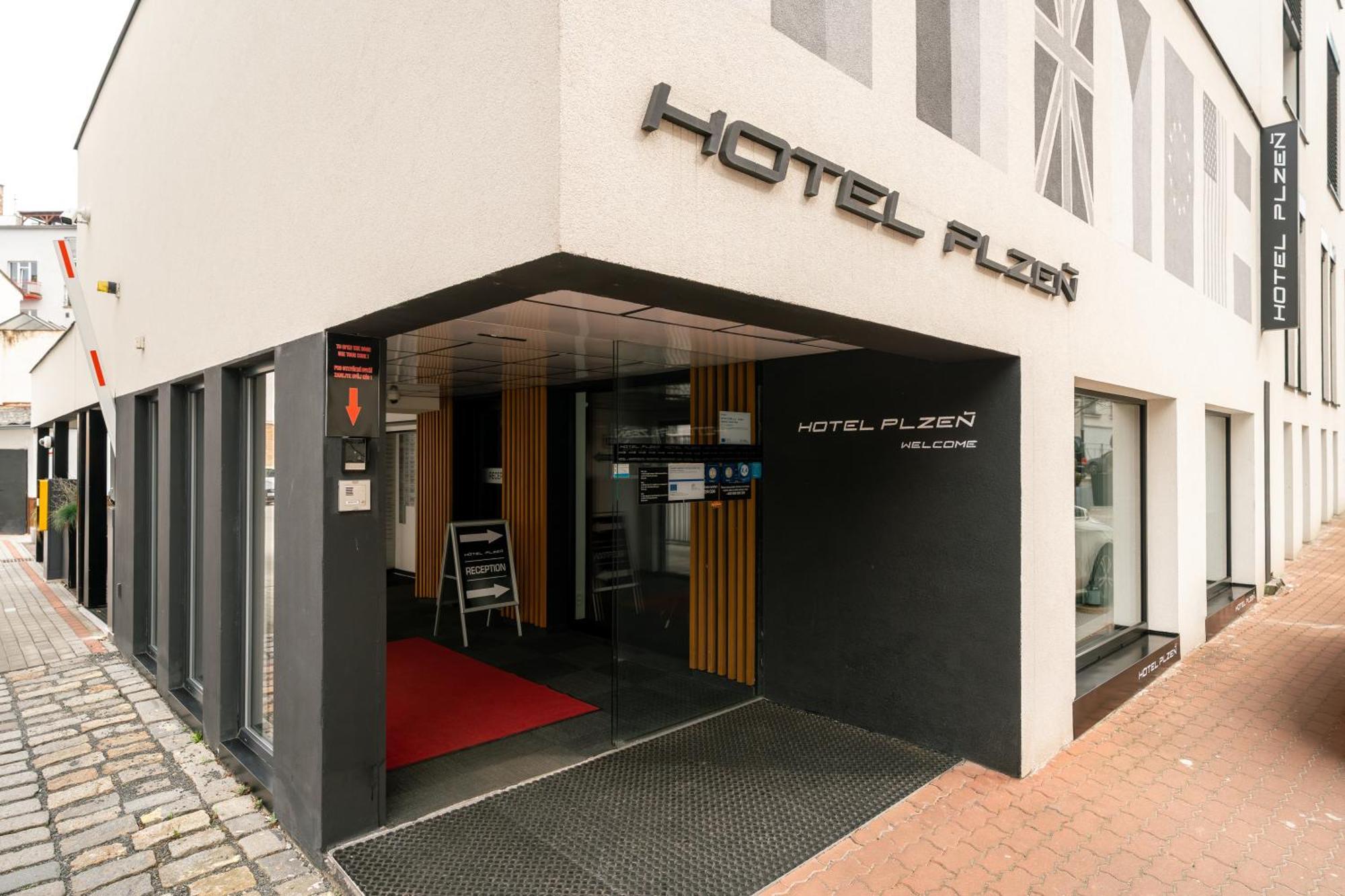 Hotel Plzen Exterior photo